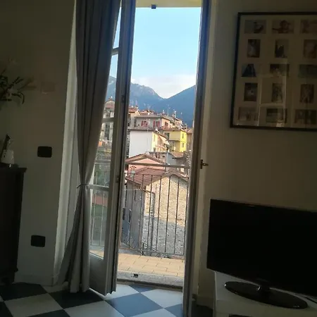 Romantic Penthouse On Lake Como